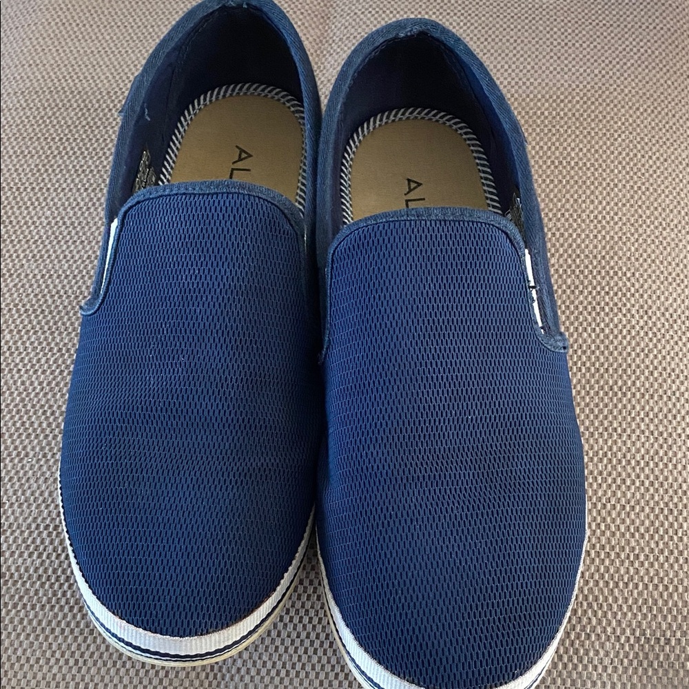 Aldo Men's Navy Slip-On Loafers
Size 9.